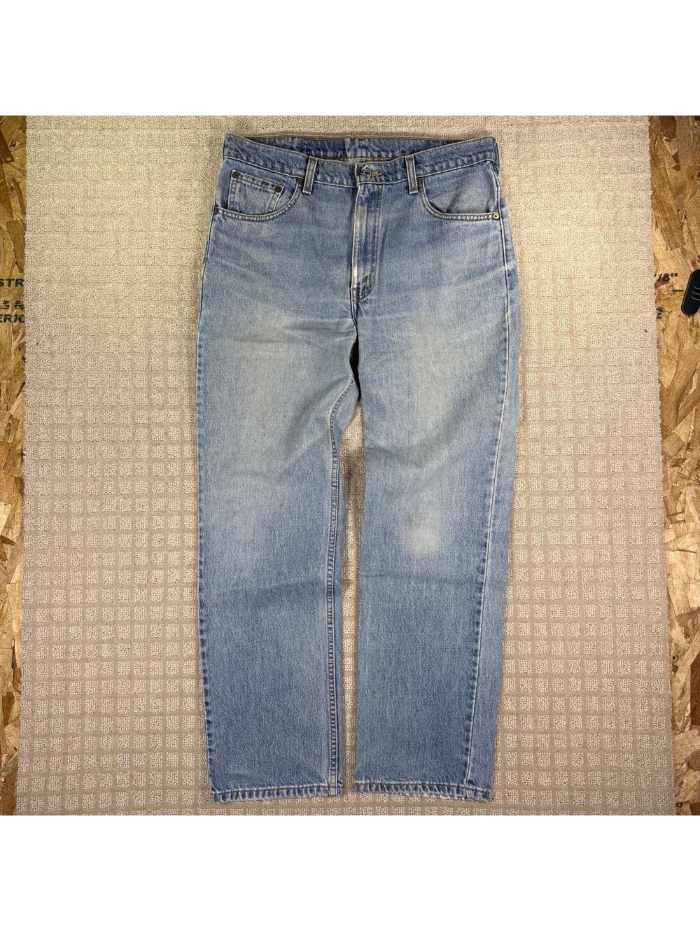 Vintage Levi's 516 Straight Leg Jeans Canada Made 35x30.5